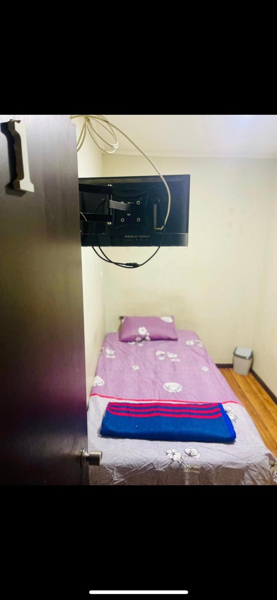 Hostal Low Cost サンティアゴ エクステリア 写真